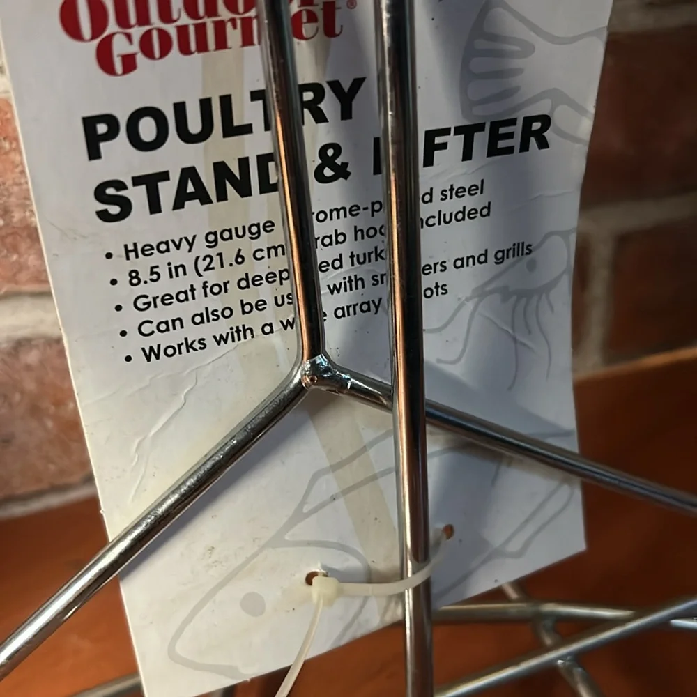 Outdoor Garden Academy Metal Poultry Stand & Lifter New